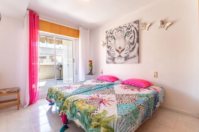 Ático de 2 habitaciones en Playa del Acequión, Torrevieja en venta con garaje - 174.500 € (Ref: 9276627)
