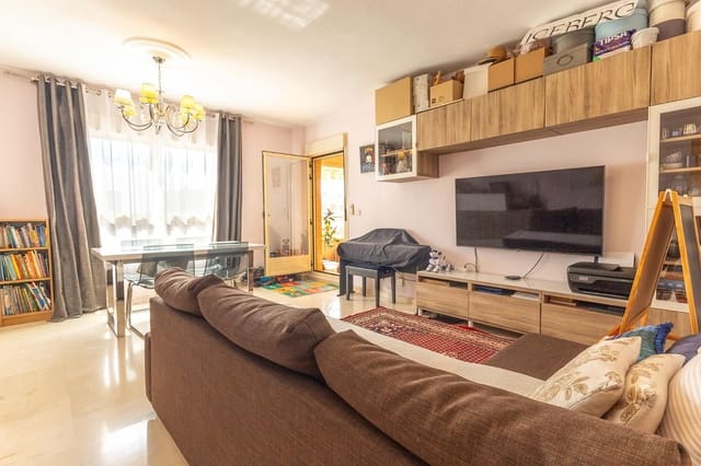 Piso de 3 habitaciones en Alicante / Alacant ciudad en venta con piscina garaje - 335.000 € (Ref: 9276632)