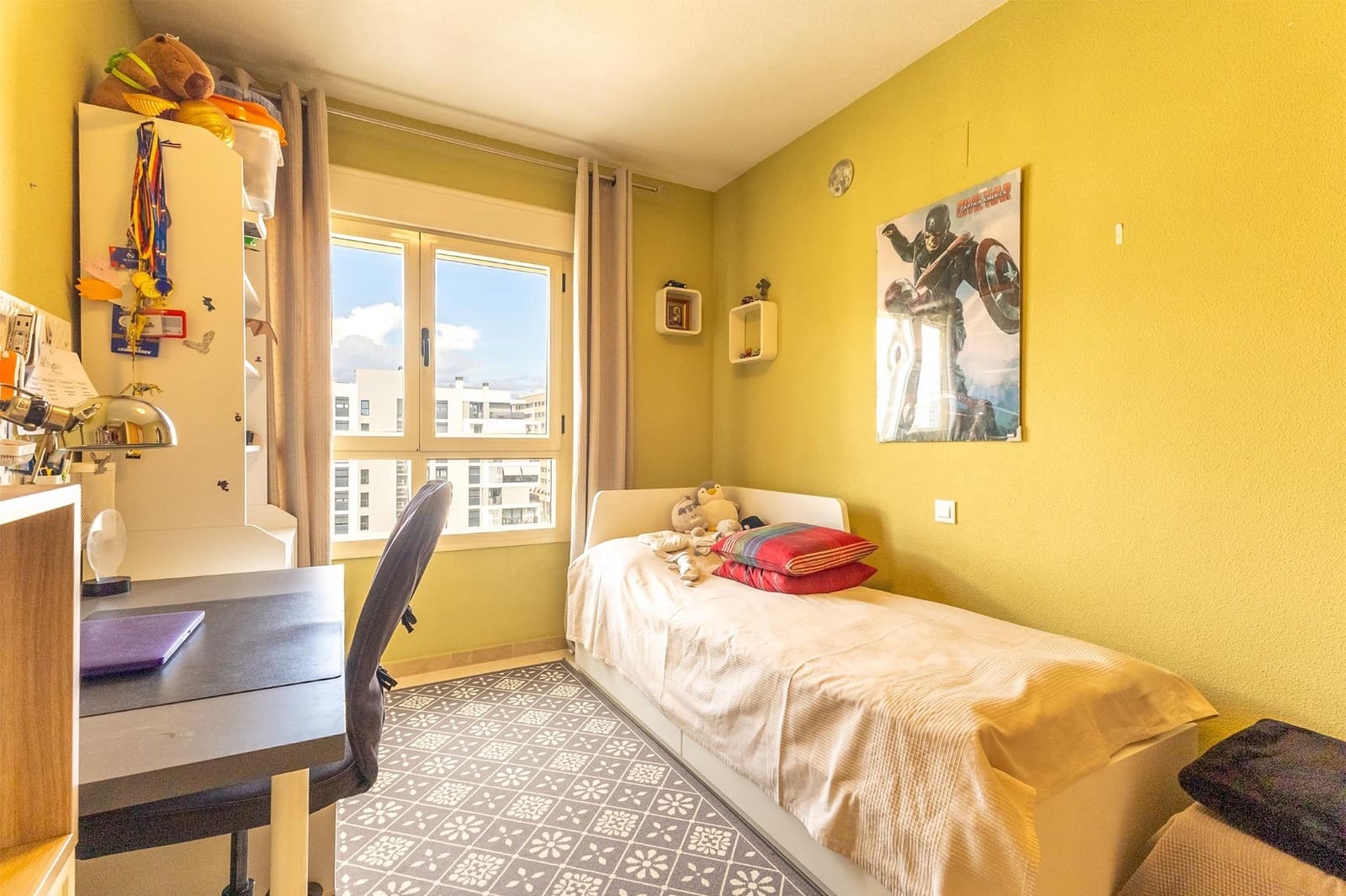 Piso de 3 habitaciones en Alicante / Alacant ciudad en venta con piscina garaje - 335.000 € (Ref: 9276632)