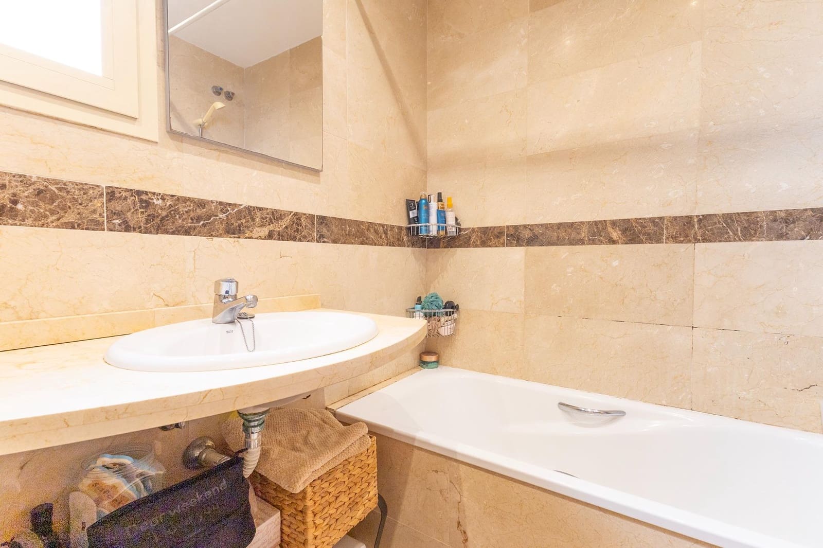 Piso de 3 habitaciones en Alicante / Alacant ciudad en venta con piscina garaje - 335.000 € (Ref: 9276632)