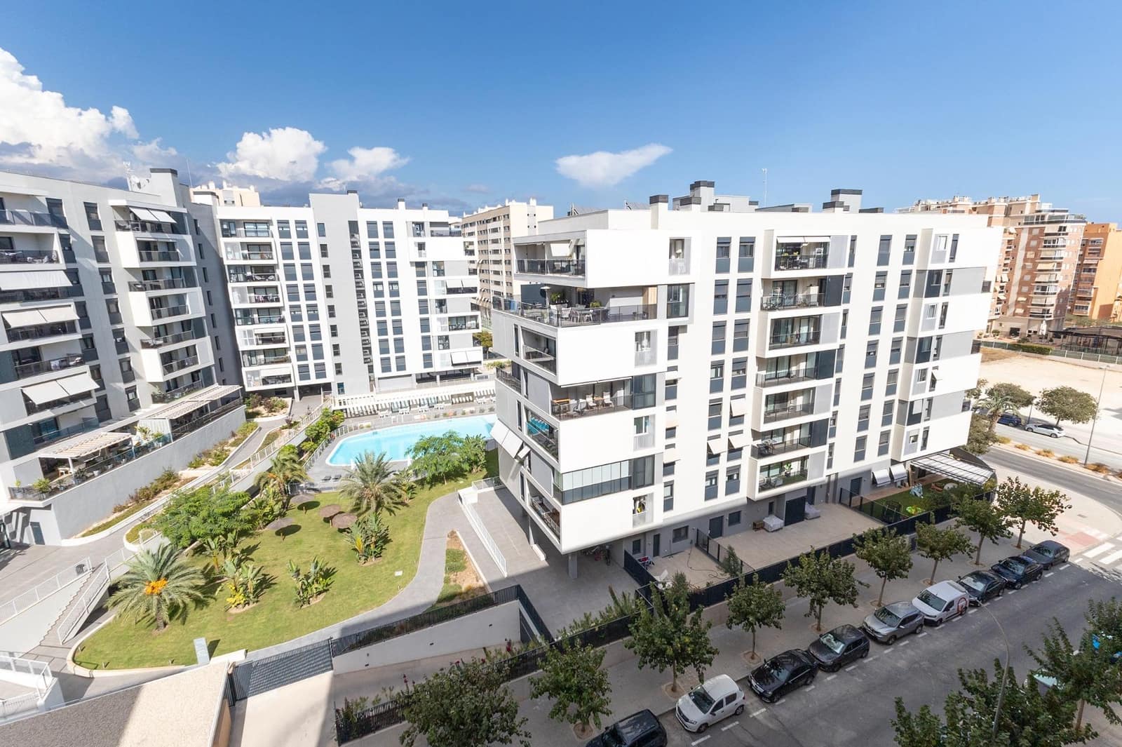 Piso de 3 habitaciones en Alicante / Alacant ciudad en venta con piscina garaje - 335.000 € (Ref: 9276632)