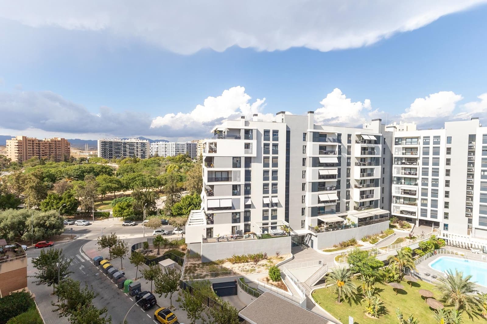 Piso de 3 habitaciones en Alicante / Alacant ciudad en venta con piscina garaje - 335.000 € (Ref: 9276632)