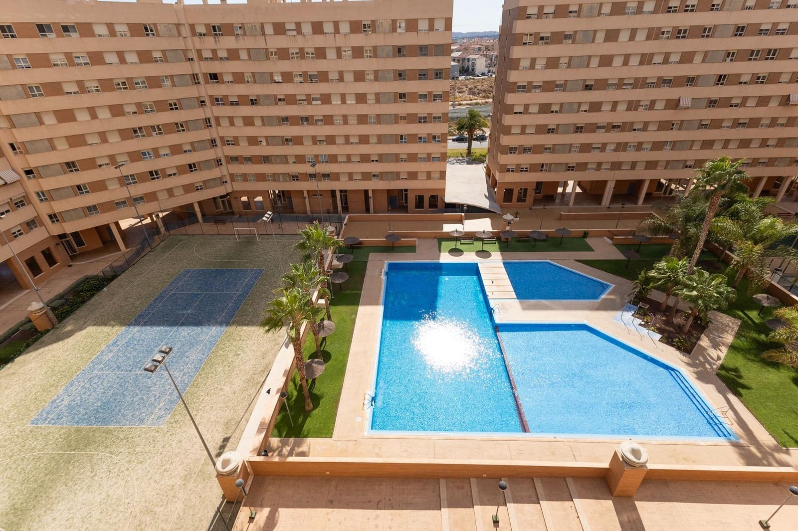 Piso de 3 habitaciones en Alicante / Alacant ciudad en venta con piscina garaje - 335.000 € (Ref: 9276632)