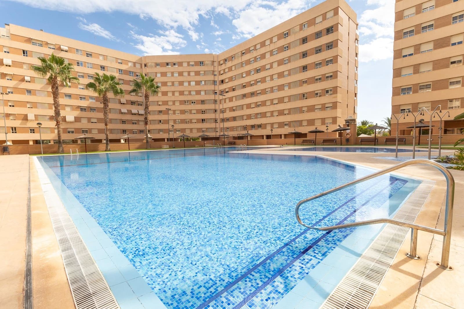 Piso de 3 habitaciones en Alicante / Alacant ciudad en venta con piscina garaje - 335.000 € (Ref: 9276632)