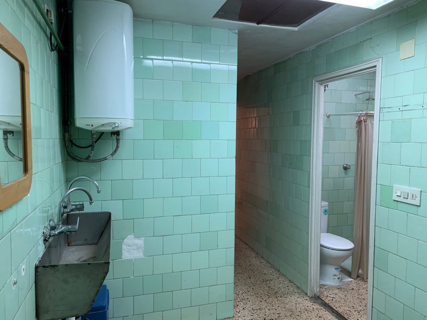 Business for sale in Alicante / Alacant city - € 251,600 (Ref: 9276633)