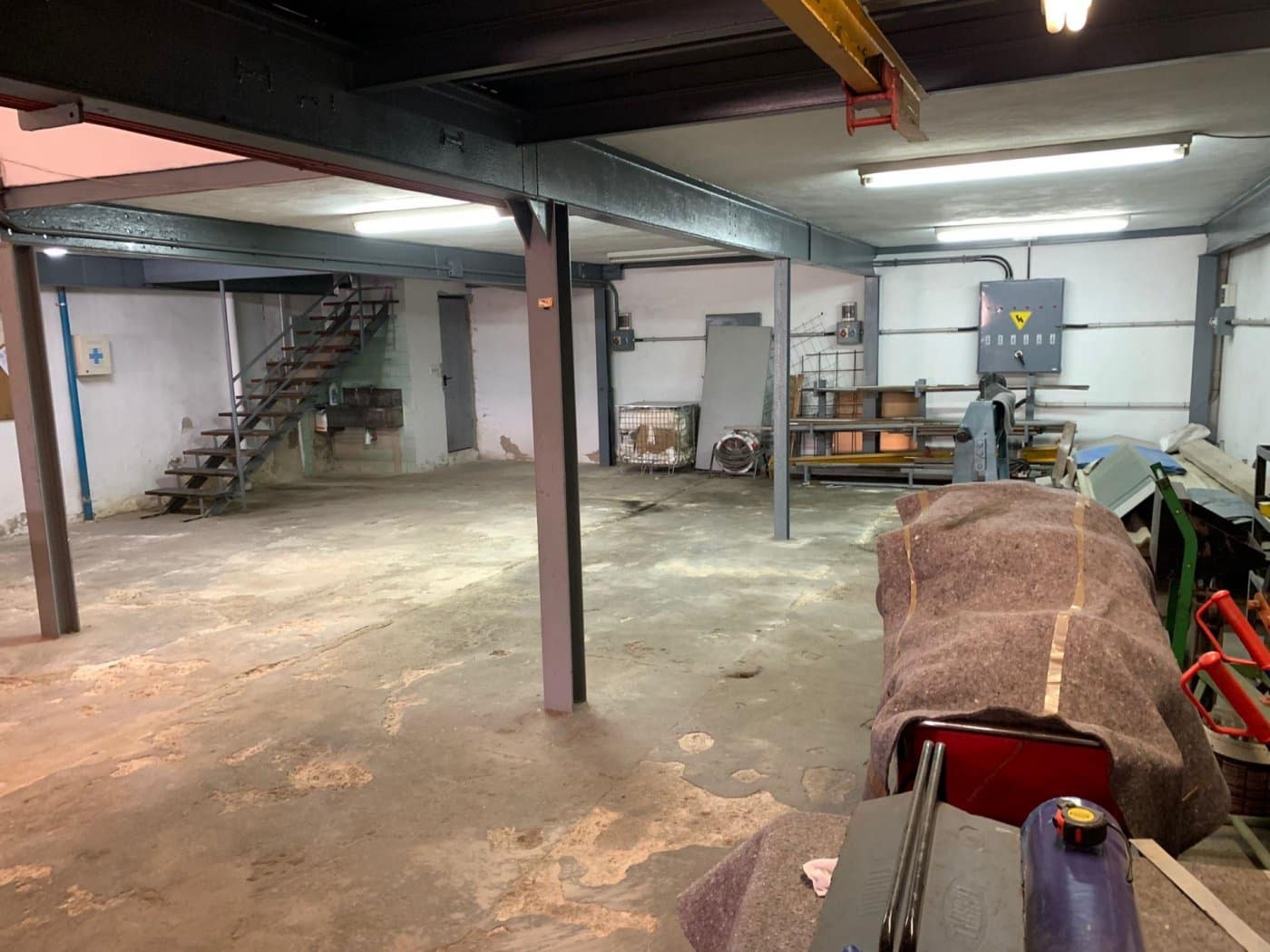 Business for sale in Alicante / Alacant city - € 251,600 (Ref: 9276633)