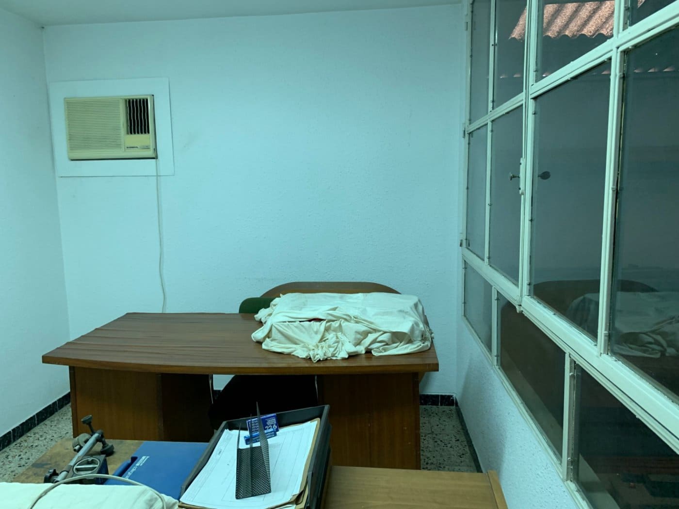 Business for sale in Alicante / Alacant city - € 251,600 (Ref: 9276633)