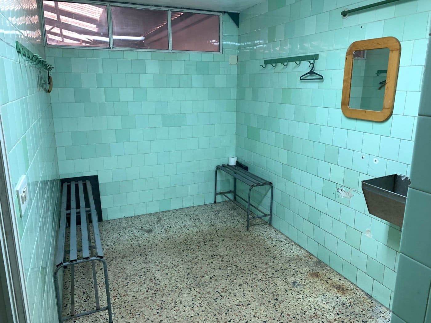 Business for sale in Alicante / Alacant city - € 251,600 (Ref: 9276633)