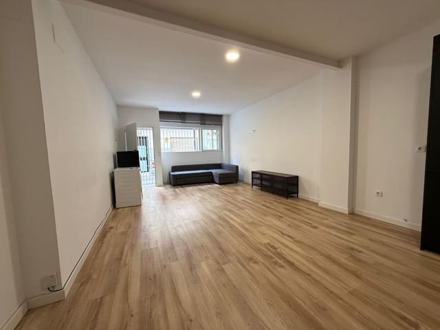 2 slaapkamer Commercieel te koop in Alicante stad - € 136.500 (Ref: 9303564)