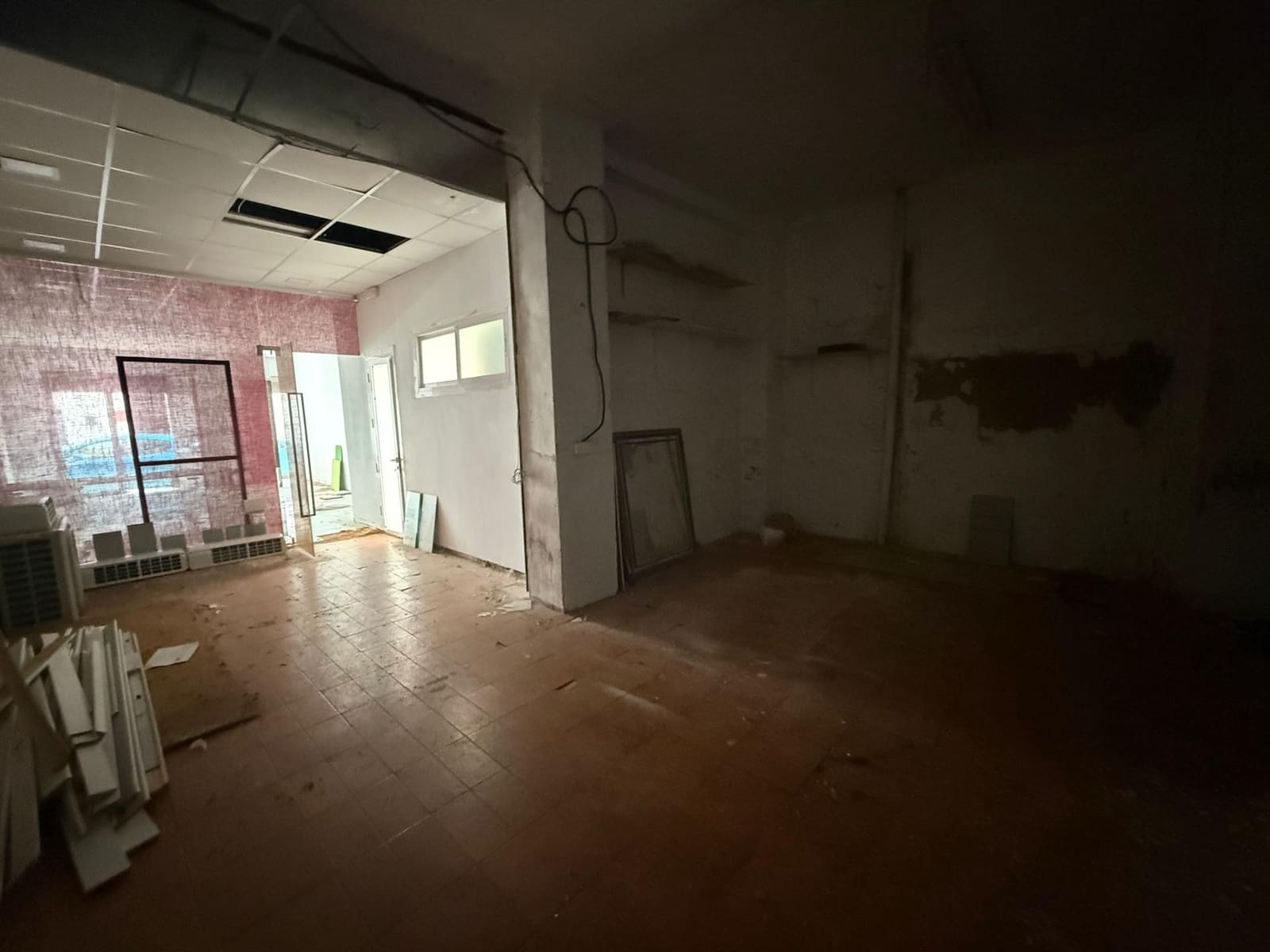 Kommersiell till salu i Alicante stad - 96 050 € (Ref: 9303565)