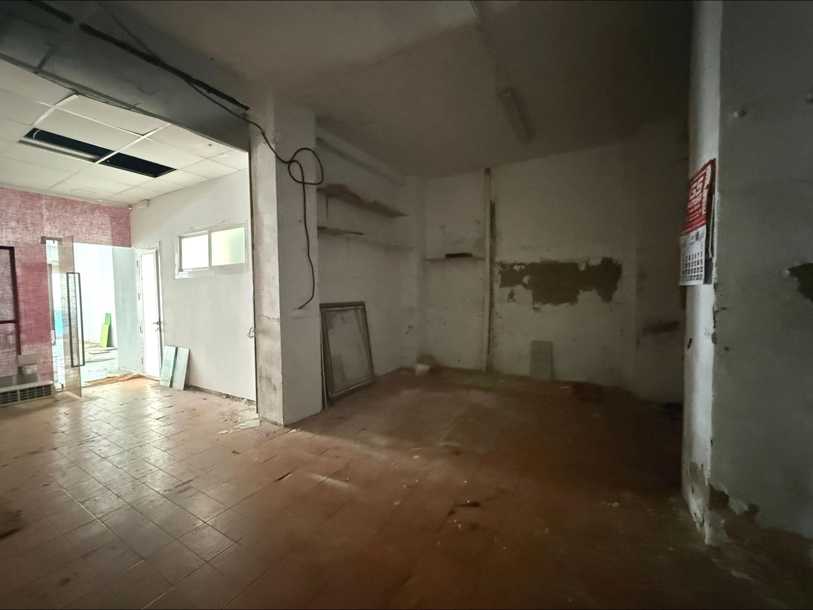 Kommersiell till salu i Alicante stad - 96 050 € (Ref: 9303565)