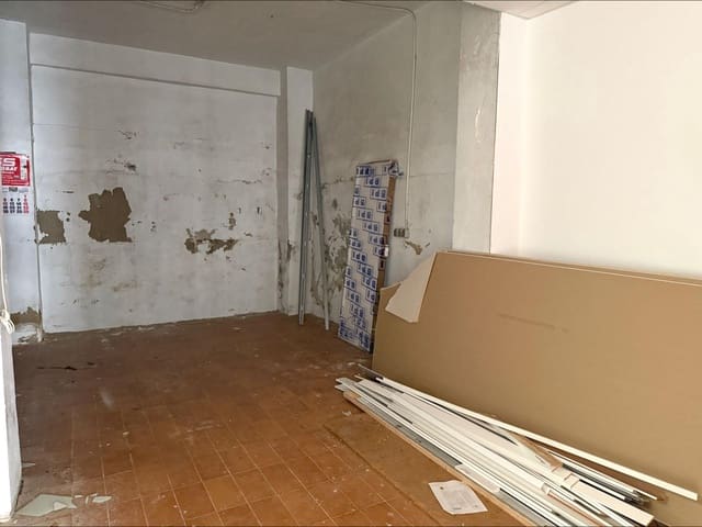 Kommersiell till salu i Alicante stad - 96 050 € (Ref: 9303565)