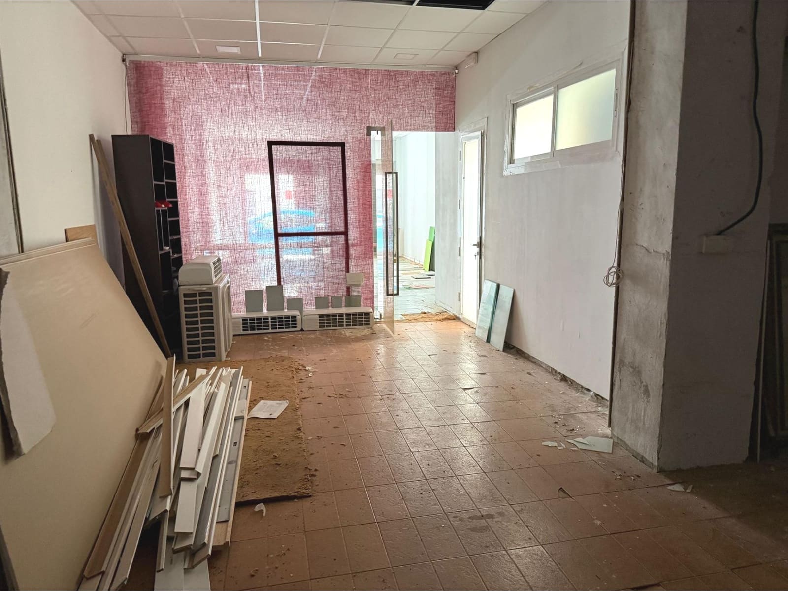 Kommersiell till salu i Alicante stad - 96 050 € (Ref: 9303565)