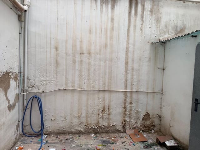 Kommersiell till salu i Alicante stad - 96 050 € (Ref: 9303565)