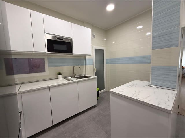 5 makuuhuone Asunto myytävänä paikassa Carolinas Altas, Alicante kaupunki - 269 000 € (Ref: 9310921)