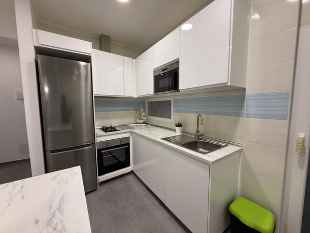 5 makuuhuone Asunto myytävänä paikassa Carolinas Altas, Alicante kaupunki - 269 000 € (Ref: 9310921)