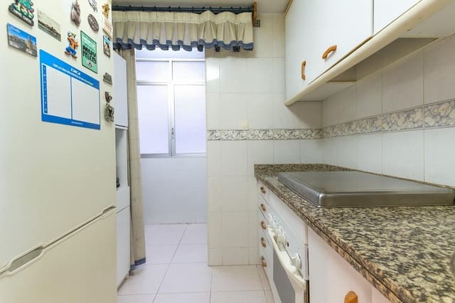 2 makuuhuone Asunto myytävänä paikassa Alicante kaupunki - 92 650 € (Ref: 9312906)