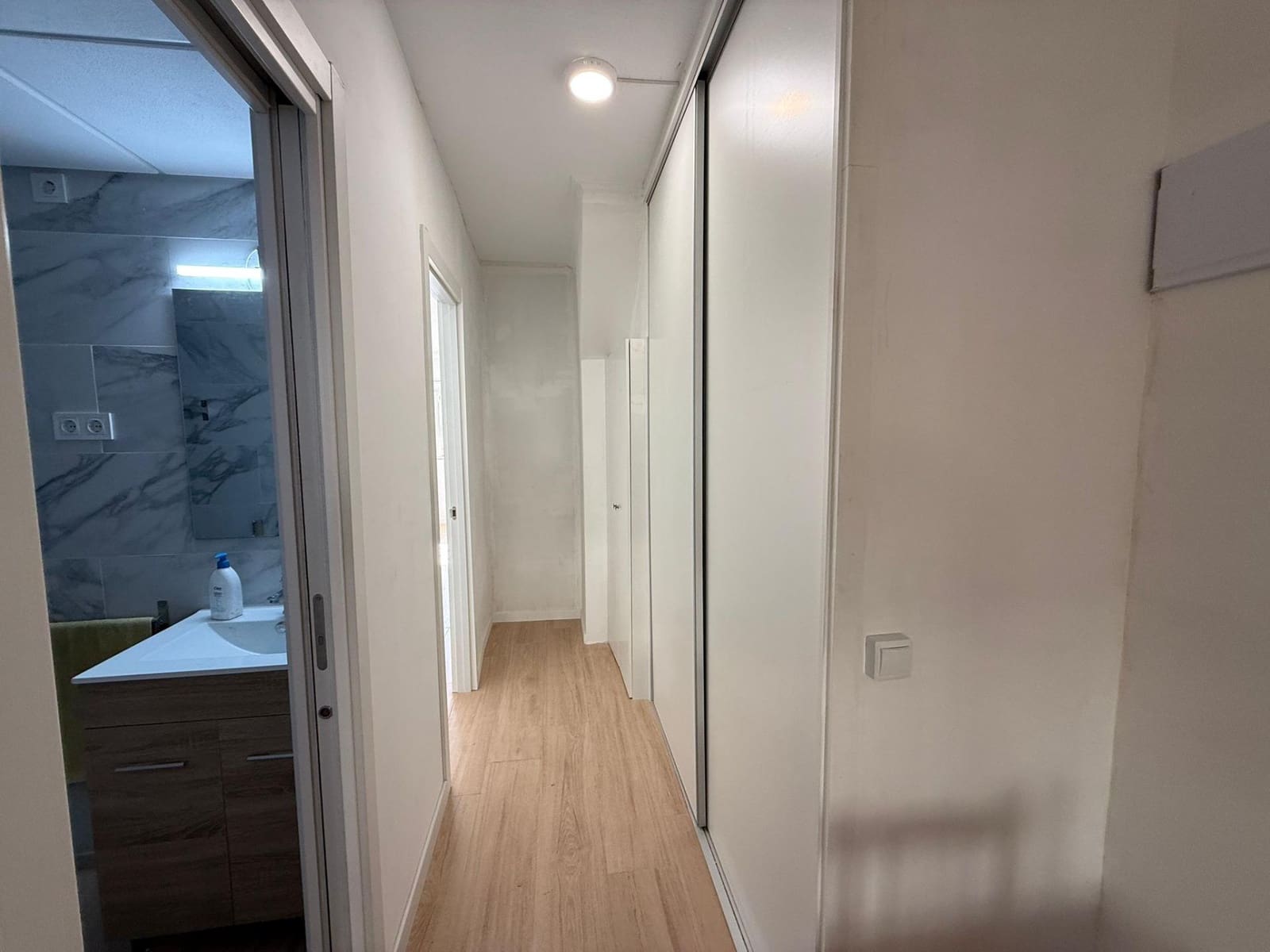 1 soveværelse Erhverv til leje i Alicante by - € 700 (Ref: 9414425)