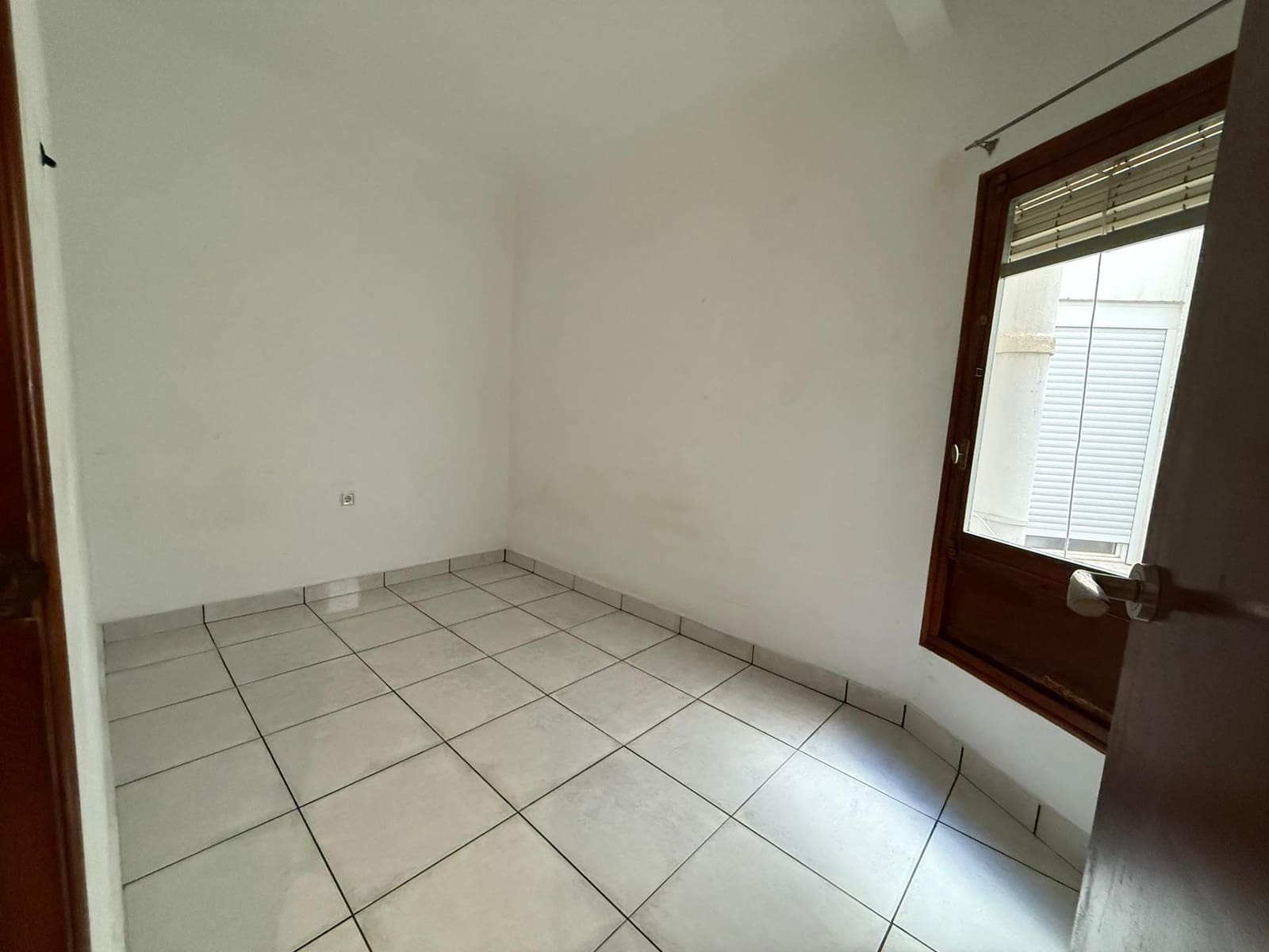 4 soveværelse Lejlighed til salg i Alicante by - € 146.050 (Ref: 9414426)