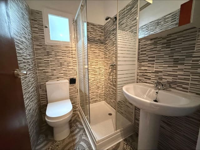 4 soveværelse Lejlighed til salg i Ciudad de Asís, Alicante by - € 146.050 (Ref: 9414426)