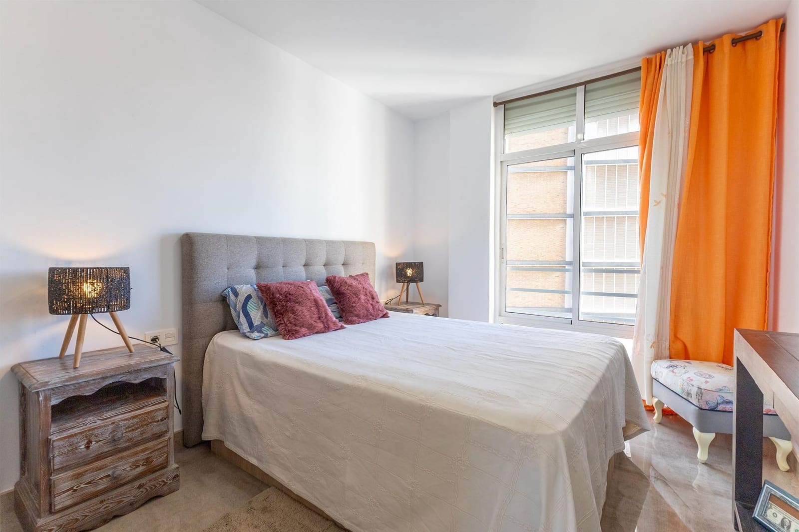 3 soveværelse Lejlighed til salg i Alicante by med swimmingpool - € 296.500 (Ref: 9414427)