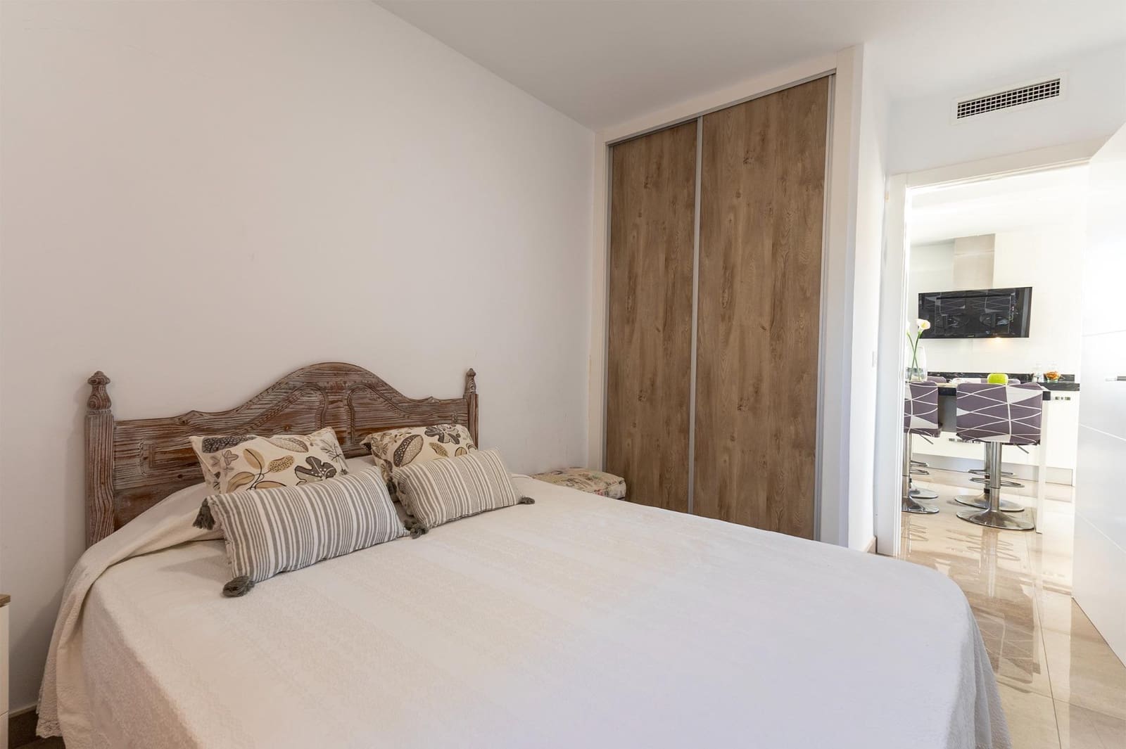 3 soveværelse Lejlighed til salg i Alicante by med swimmingpool - € 296.500 (Ref: 9414427)