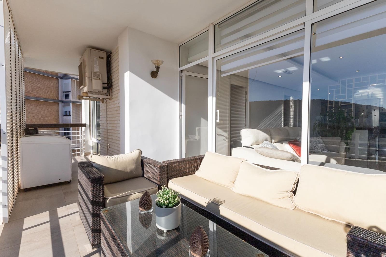 3 soveværelse Lejlighed til salg i Alicante by med swimmingpool - € 296.500 (Ref: 9414427)