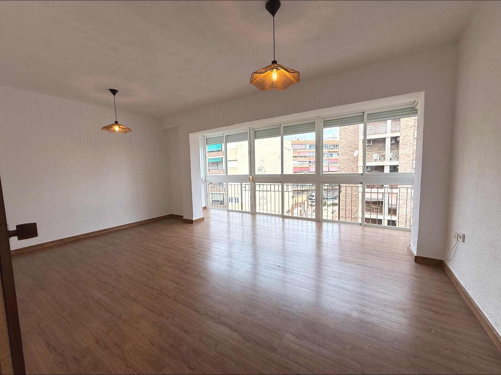 2 sypialnia Mieszkanie do wynajęcia w Miasto Alicante / Alacant - 790 € (Ref: 9415984)