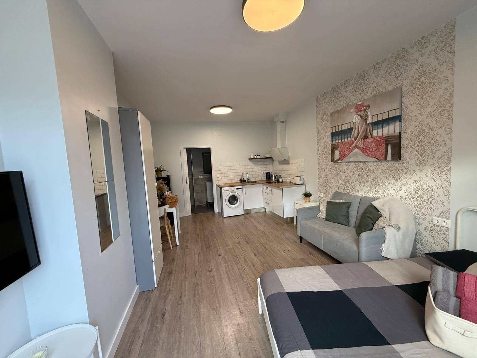 Office for sale in Alicante / Alacant city - € 175,000 (Ref: 9431089)