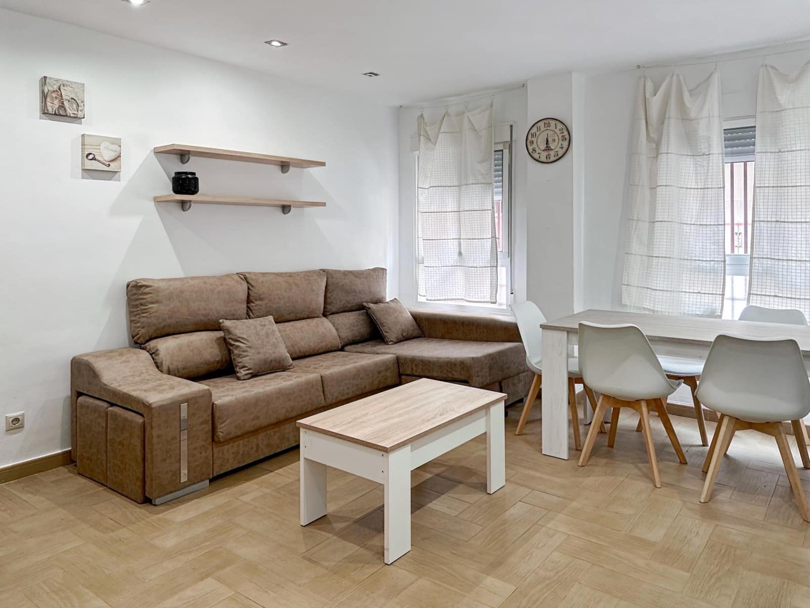 3 makuuhuone Asunto vuokrattavana paikassa Alicante kaupunki mukana 
autotalli - 950 € (Ref: 9437139)