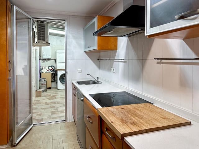 3 makuuhuone Asunto vuokrattavana paikassa Alicante kaupunki mukana 
autotalli - 950 € (Ref: 9437139)