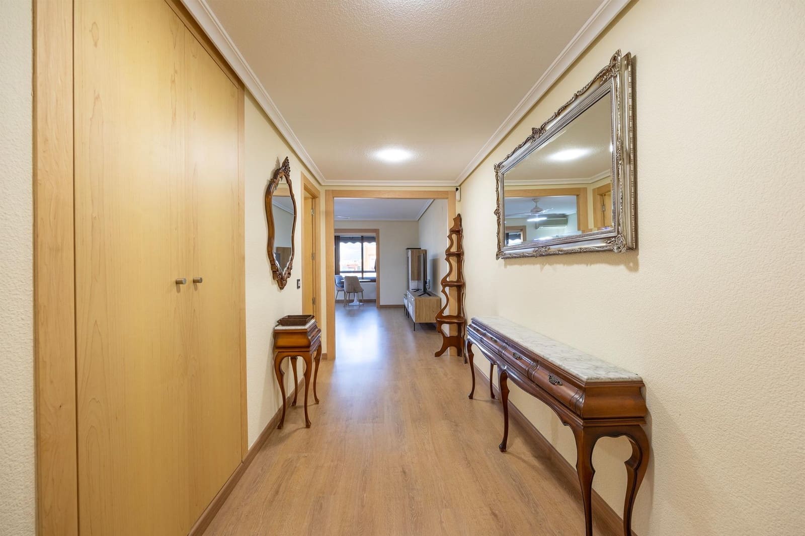 3 bedroom Flat for sale in Alicante / Alacant city - € 354,000 (Ref: 9440162)