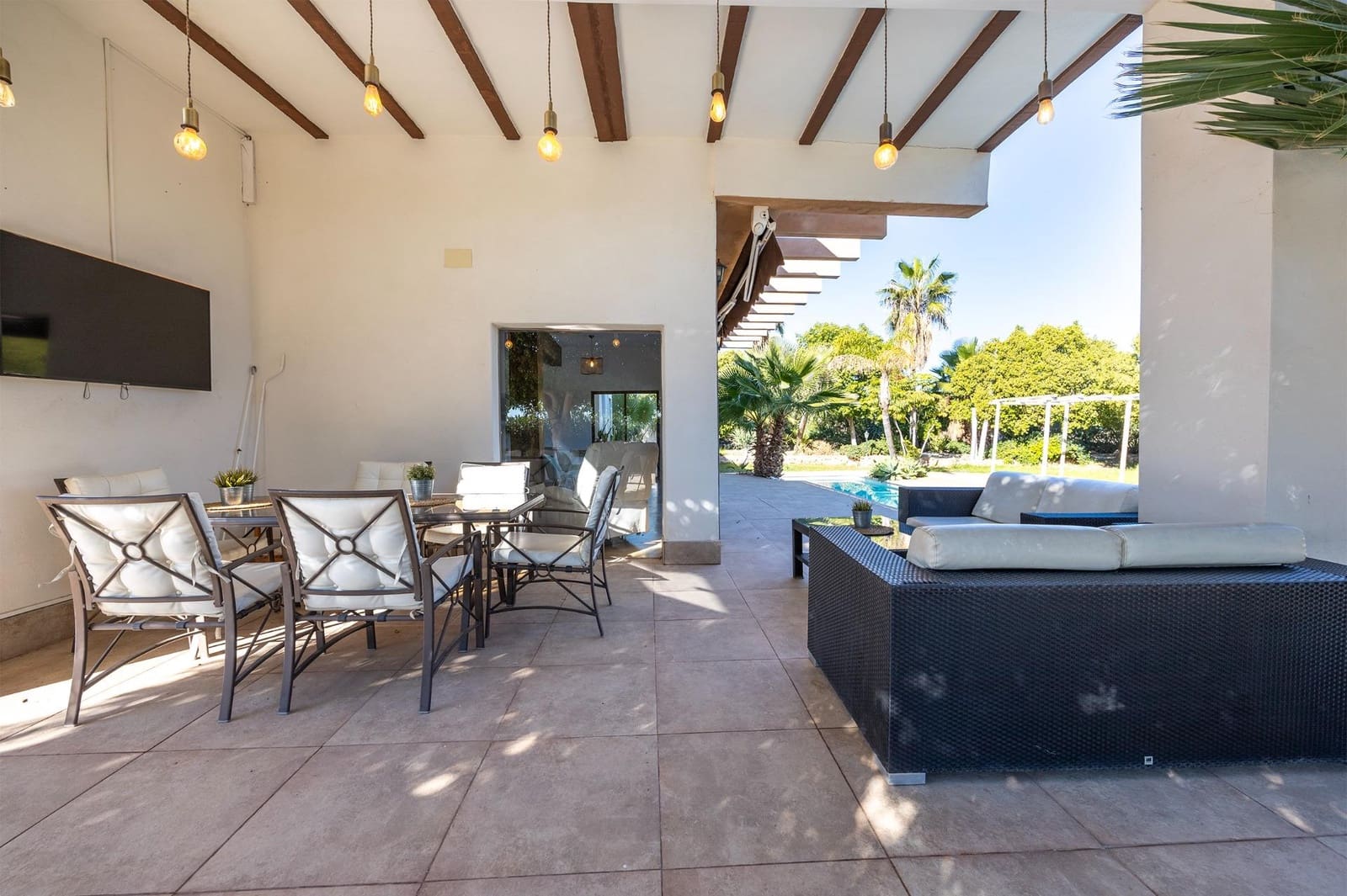 Chalet de 5 habitaciones en Elche / Elx en venta con piscina - 650.000 € (Ref: 9450994)