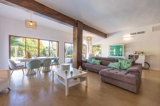 4 soveværelse Villa til salg i Elche / Elx med swimmingpool - € 650.000 (Ref: 9450994)