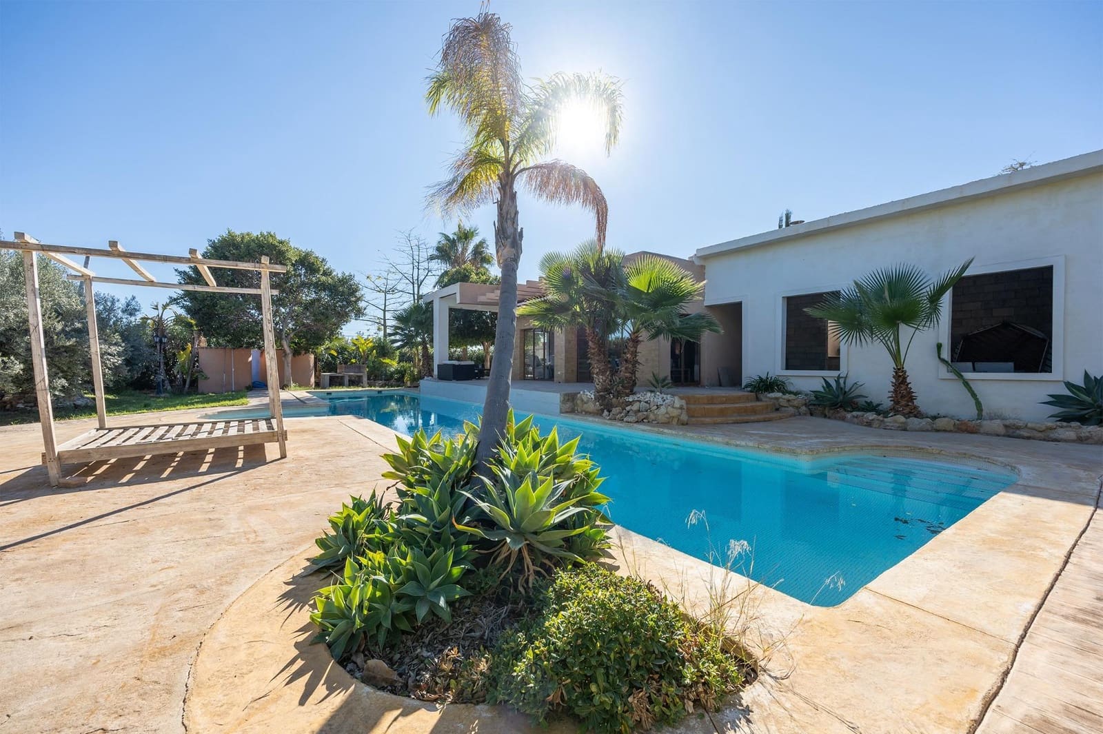 4 soveværelse Villa til salg i Elche / Elx med swimmingpool - € 650.000 (Ref: 9450994)