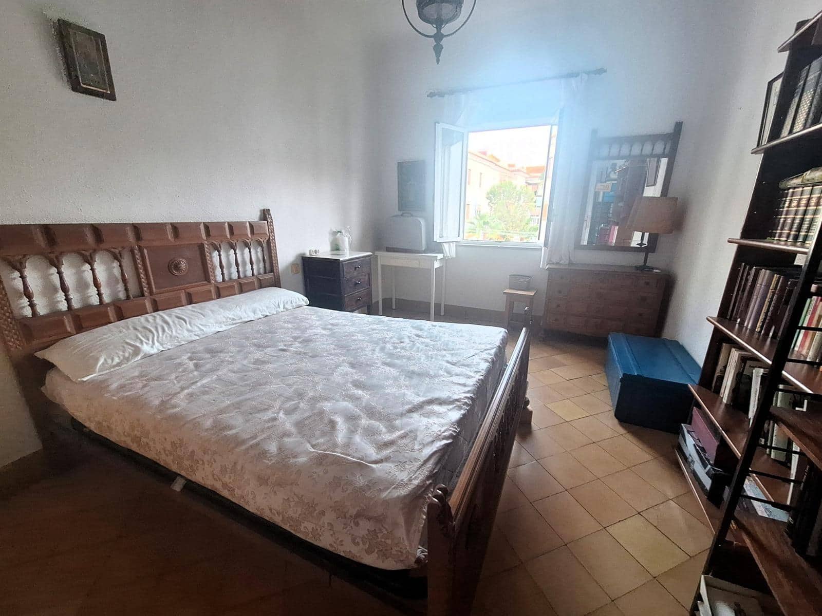 4 bedroom Flat for sale in Alicante / Alacant city - € 397,000 (Ref: 9488358)