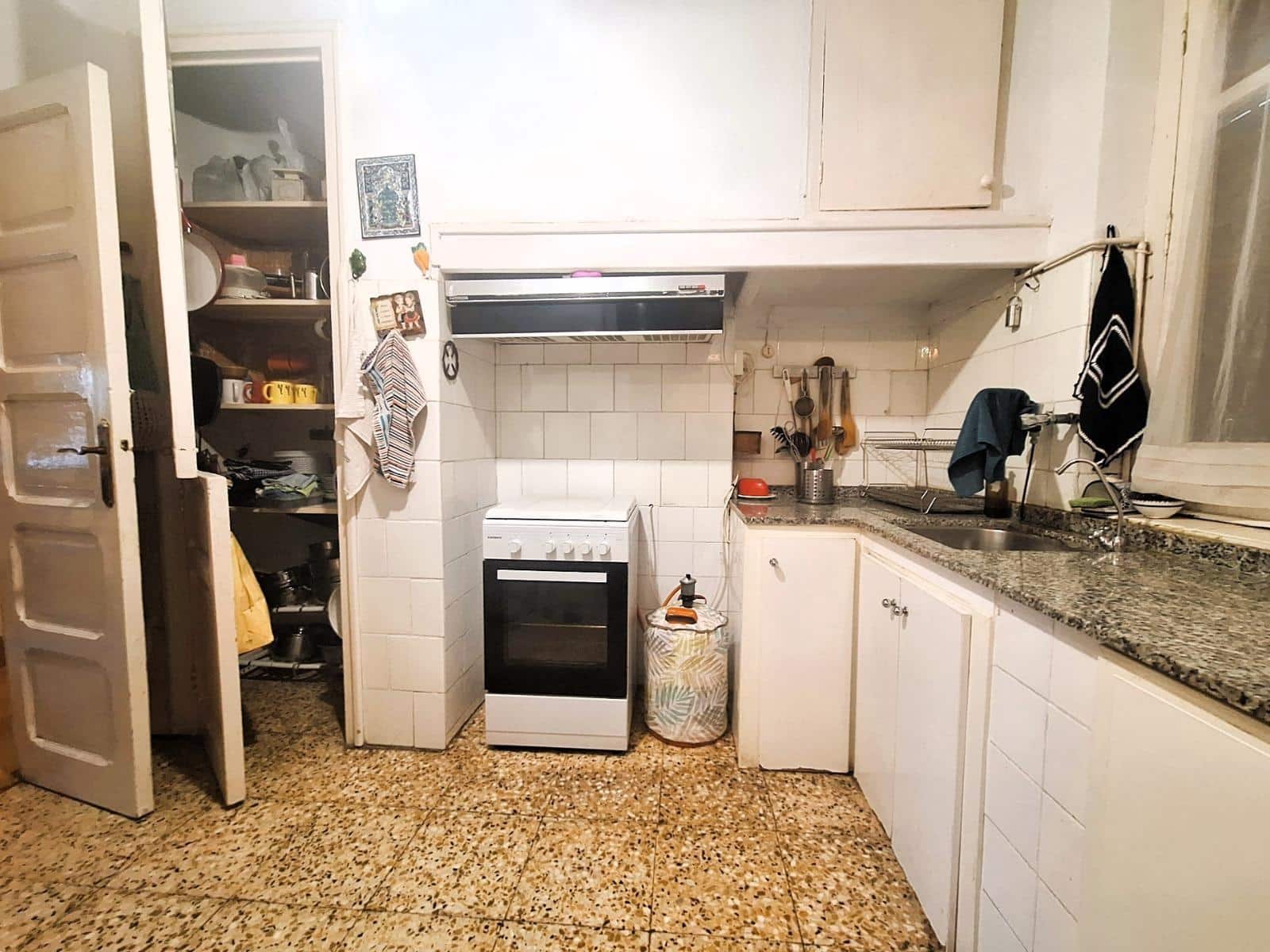 4 bedroom Flat for sale in Alicante / Alacant city - € 397,000 (Ref: 9488358)