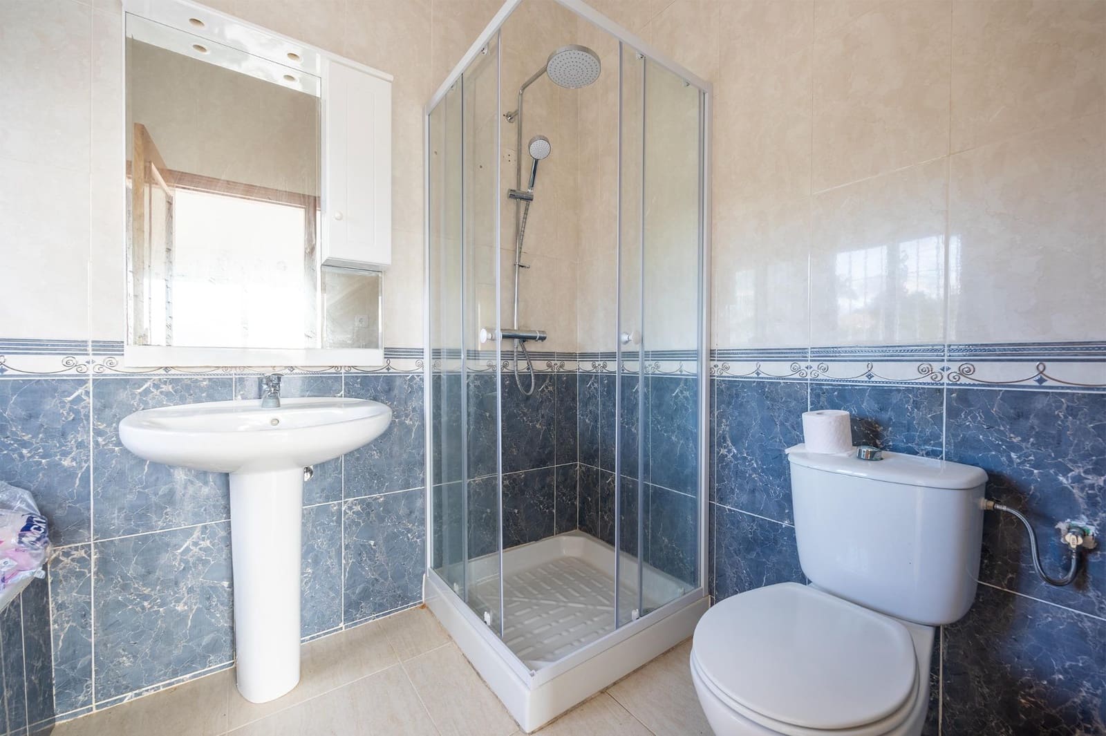 3 bedroom Villa for sale in Catral with pool - € 269,000 (Ref: 9504326)