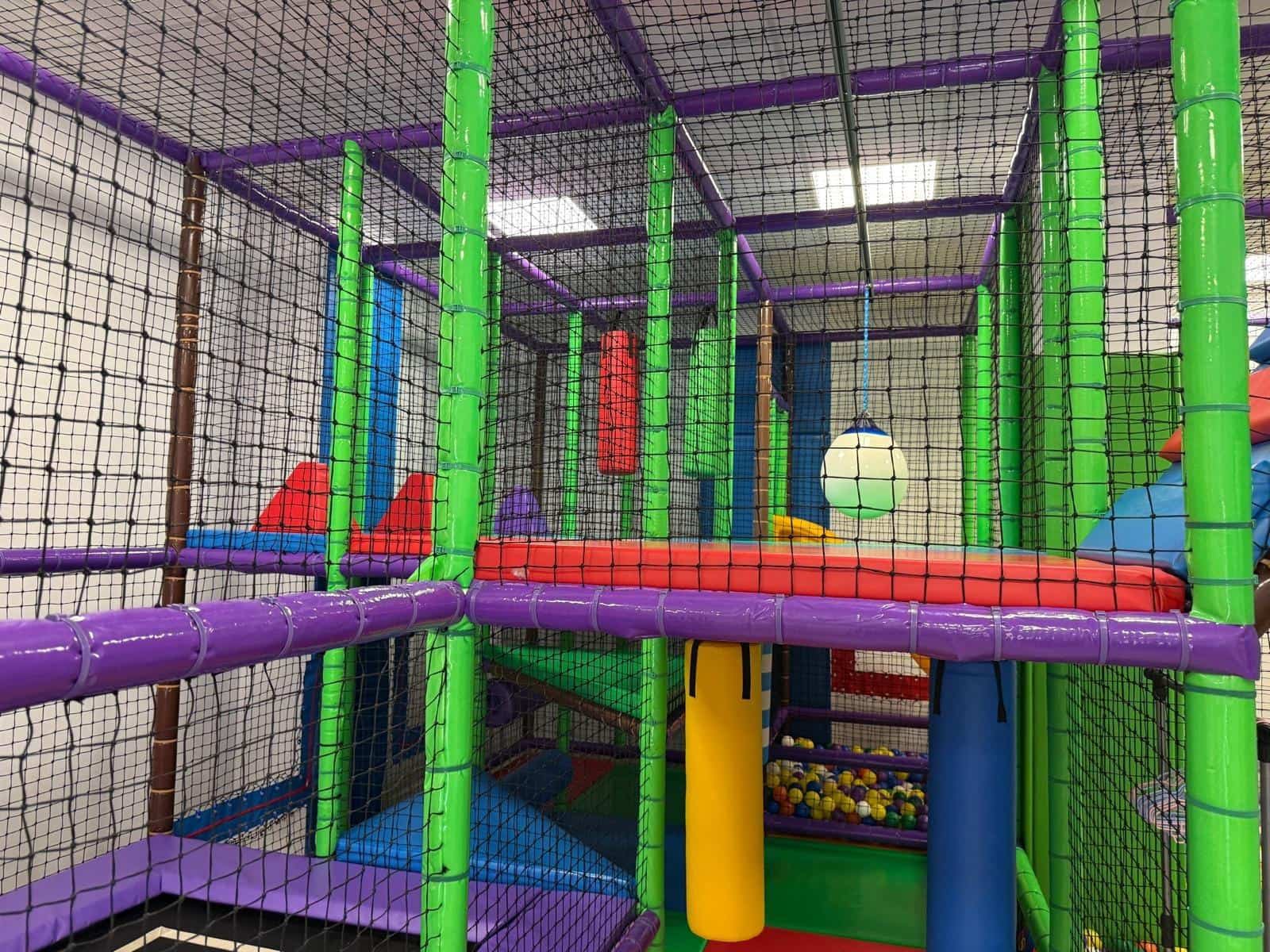 Commercial for sale in Alicante / Alacant city - € 105,000 (Ref: 9513449)