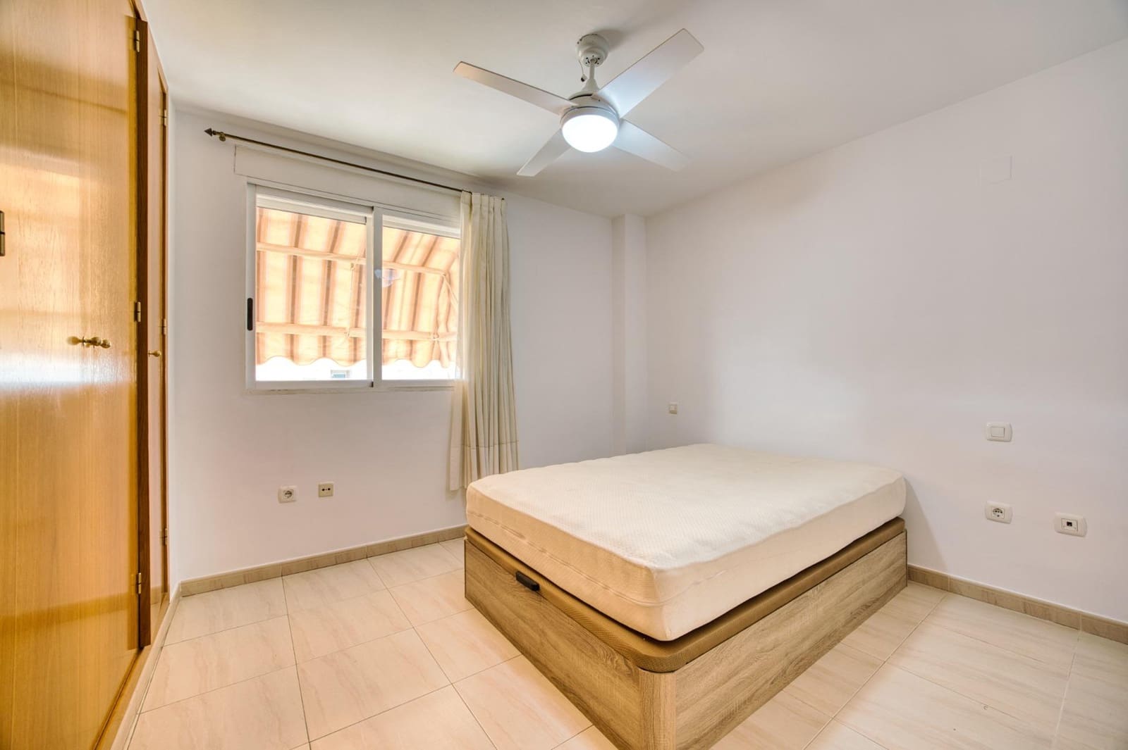 3 quarto Apartamento para venda em Alicante cidade com piscina garagem - 336 500 € (Ref: 9543697)