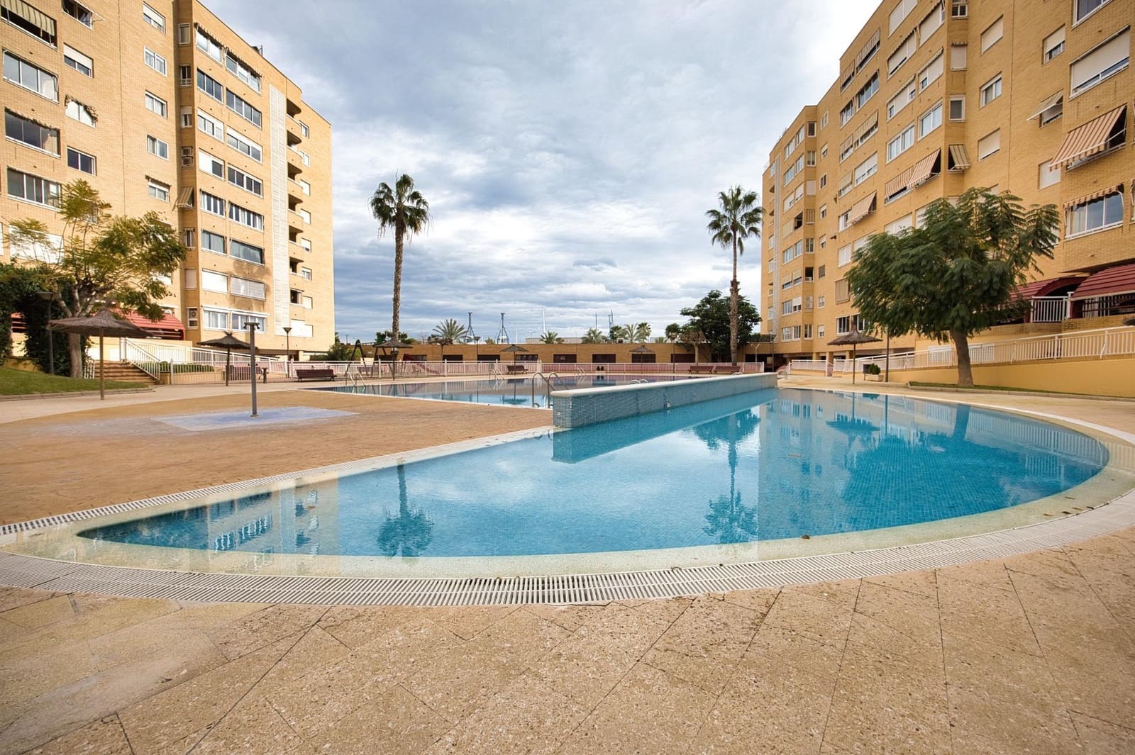 3 quarto Apartamento para venda em Alicante cidade com piscina garagem - 336 500 € (Ref: 9543697)