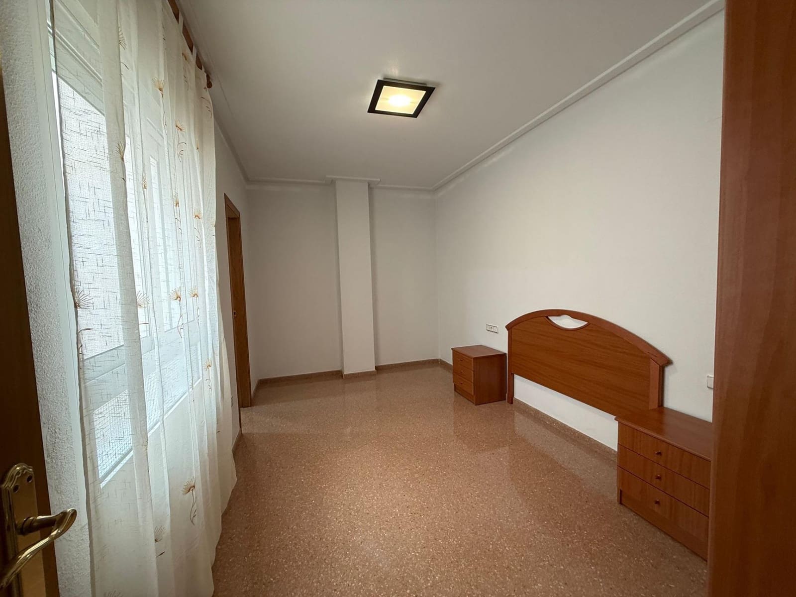 3 bedroom Flat for rent in Torrellano - € 800 (Ref: 9543698)