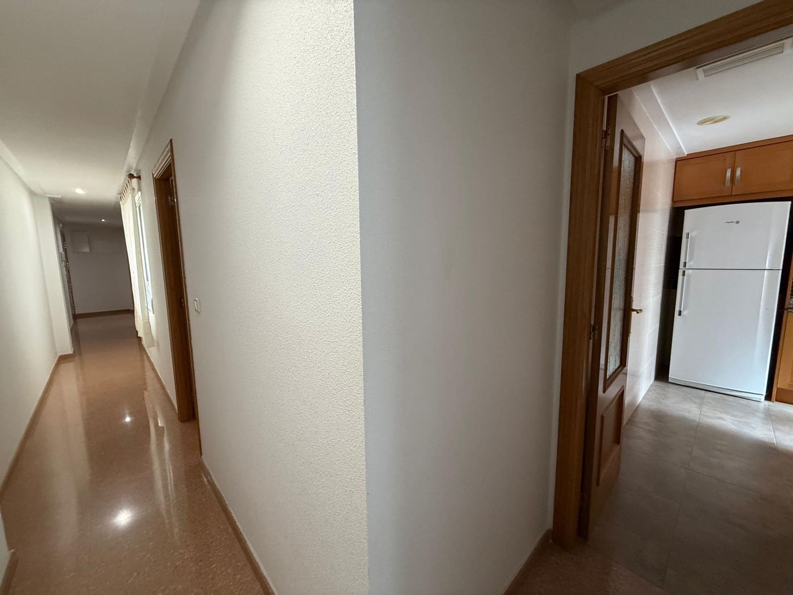 3 bedroom Flat for rent in Torrellano - € 800 (Ref: 9543698)