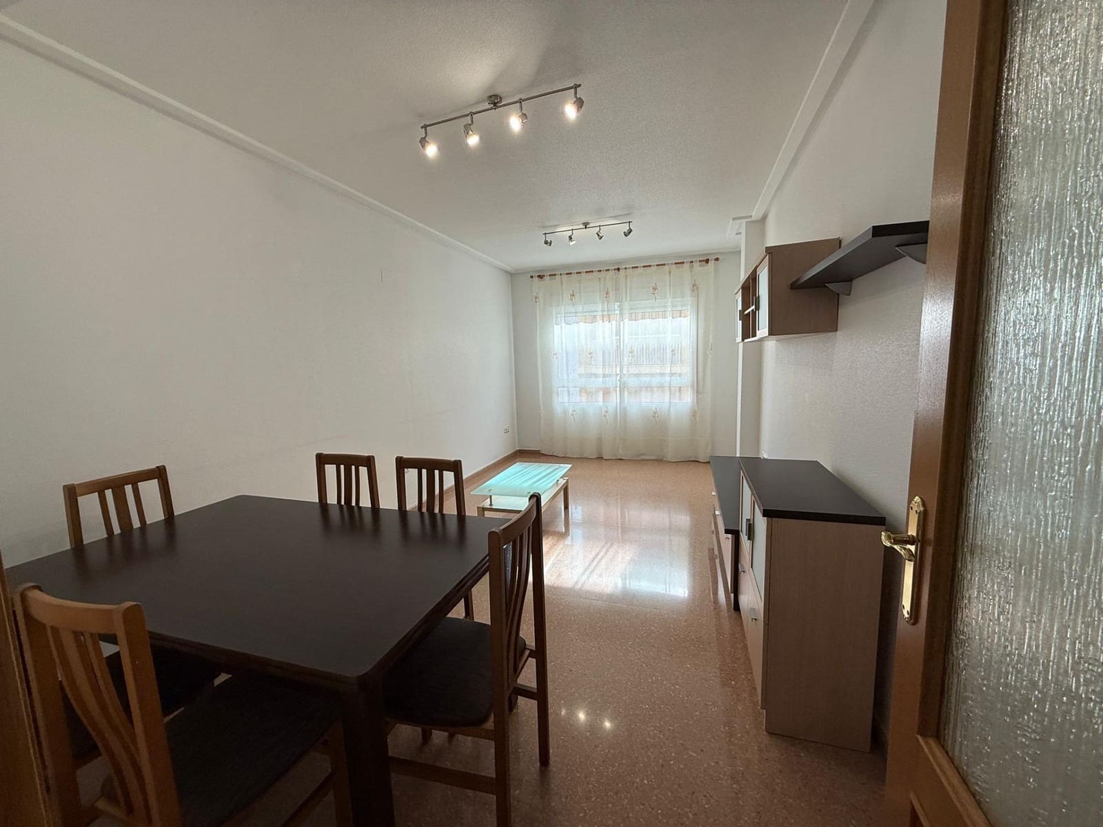 3 bedroom Flat for rent in Torrellano - € 800 (Ref: 9543698)