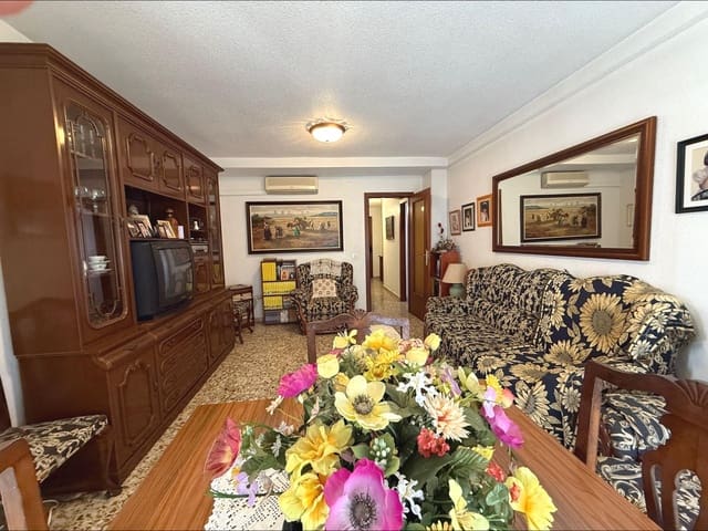 4 Zimmer Wohnung zu verkaufen in Alipark, Alicante / Alacant Stadt mit Pool Garage - 257.000 € (Ref: 9557957)