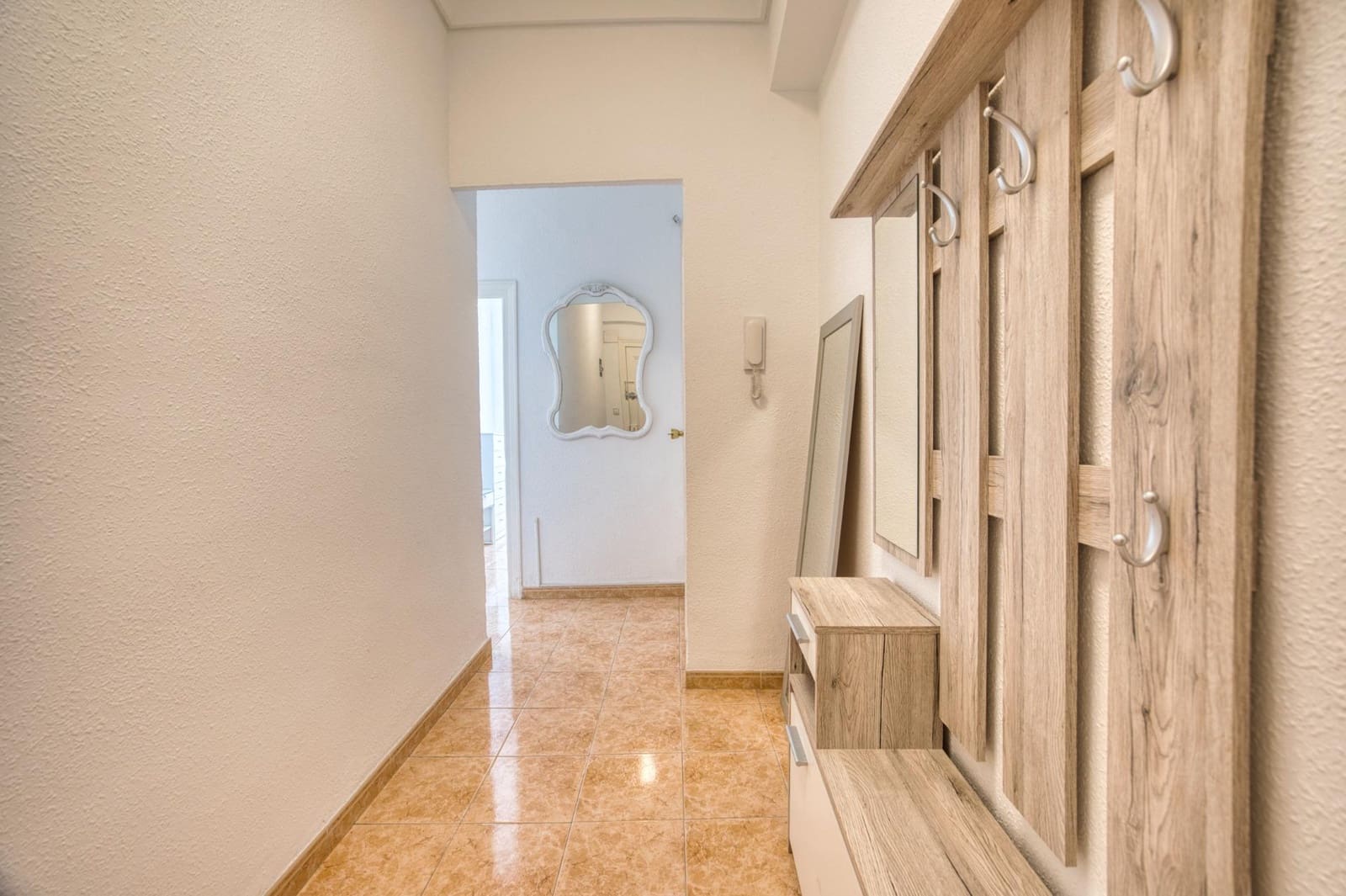 4 soveværelse Lejlighed til salg i Alicante by - € 265.000 (Ref: 9574661)