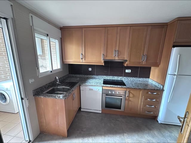 2 sovrum Lägenhet till salu i Torrellano, Elche / Elx med garage - 176 050 € (Ref: 9574662)