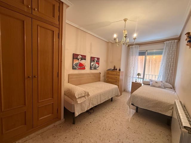 2 makuuhuone Asunto myytävänä paikassa Alicante kaupunki mukana 
autotalli - 226 000 € (Ref: 9576711)