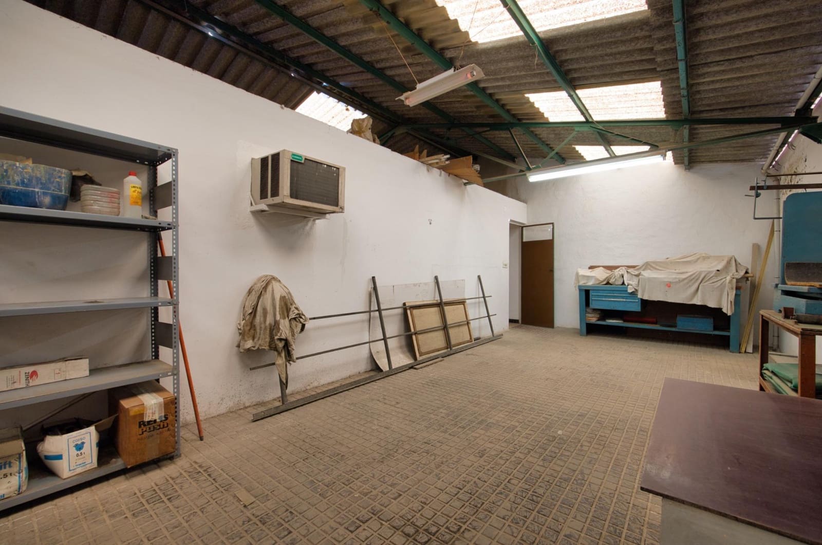 Yritys myytävänä paikassa Alicante kaupunki - 252 000 € (Ref: 9596181)