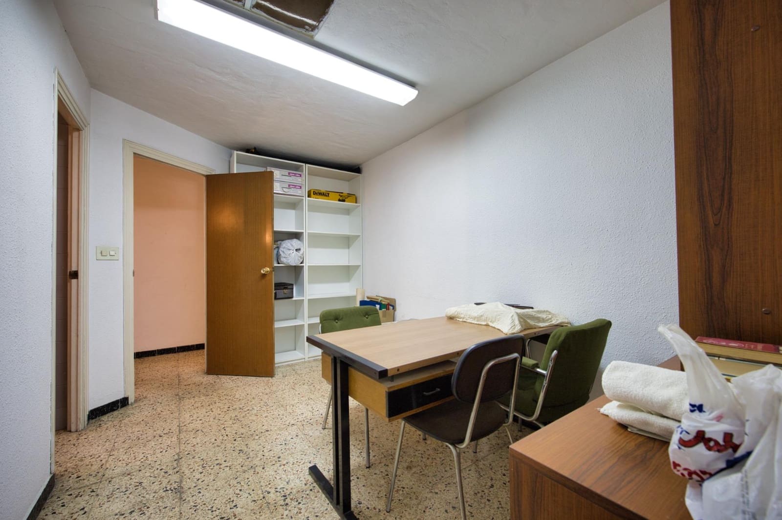 Yritys myytävänä paikassa Alicante kaupunki - 252 000 € (Ref: 9596181)